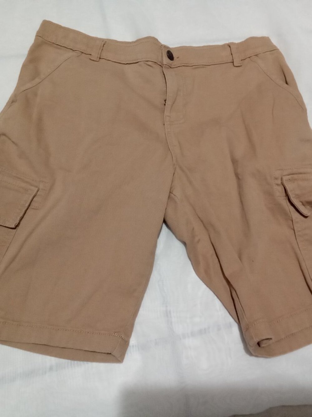 THEREABOUTS Boys Cargo Shorts – 16H Husky – Used 1 Time, Good Condition